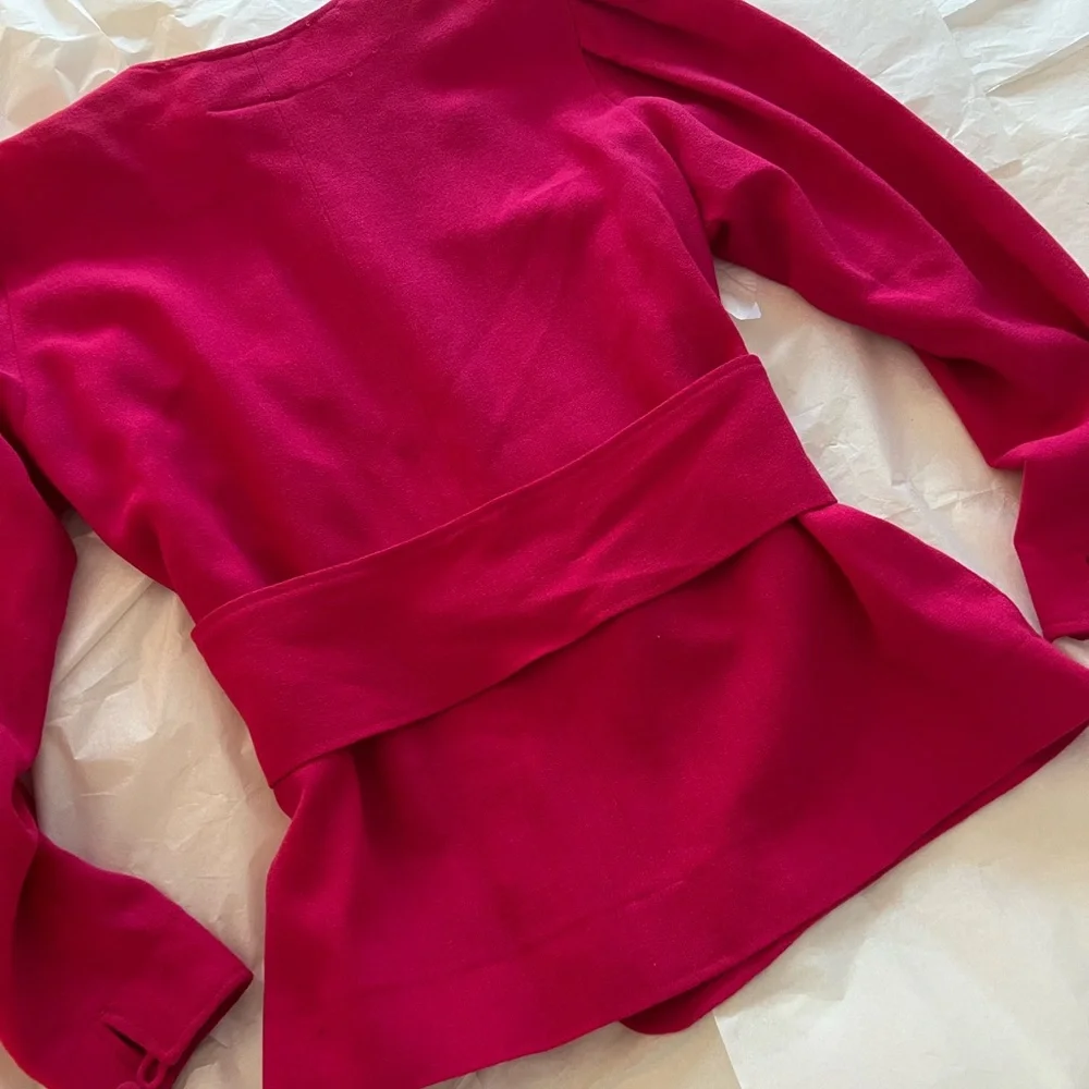 Jean Muir Studio belted statement blouse hot pink lucite belt power look 80s - Picture 2 of 13